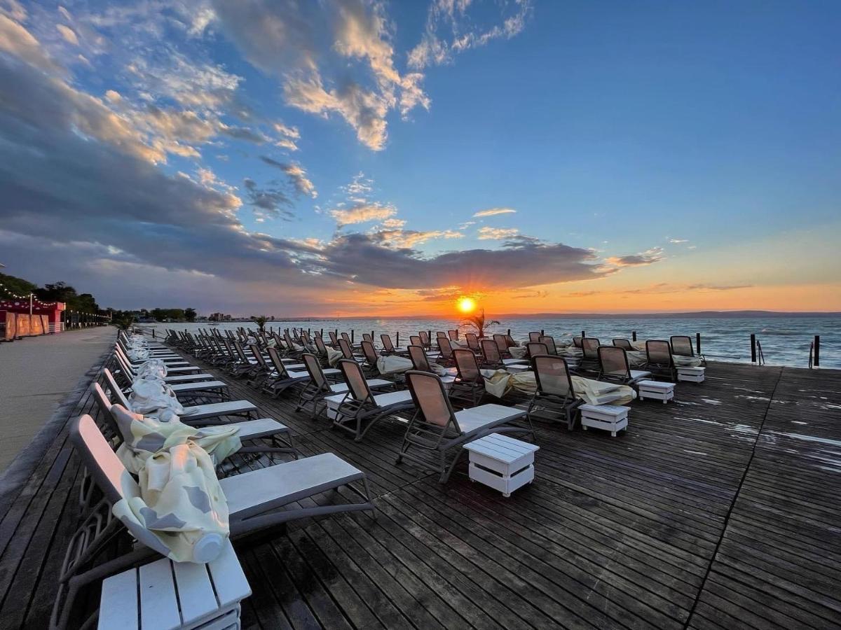Dorina Wellness Apartman Шіофок Екстер'єр фото
