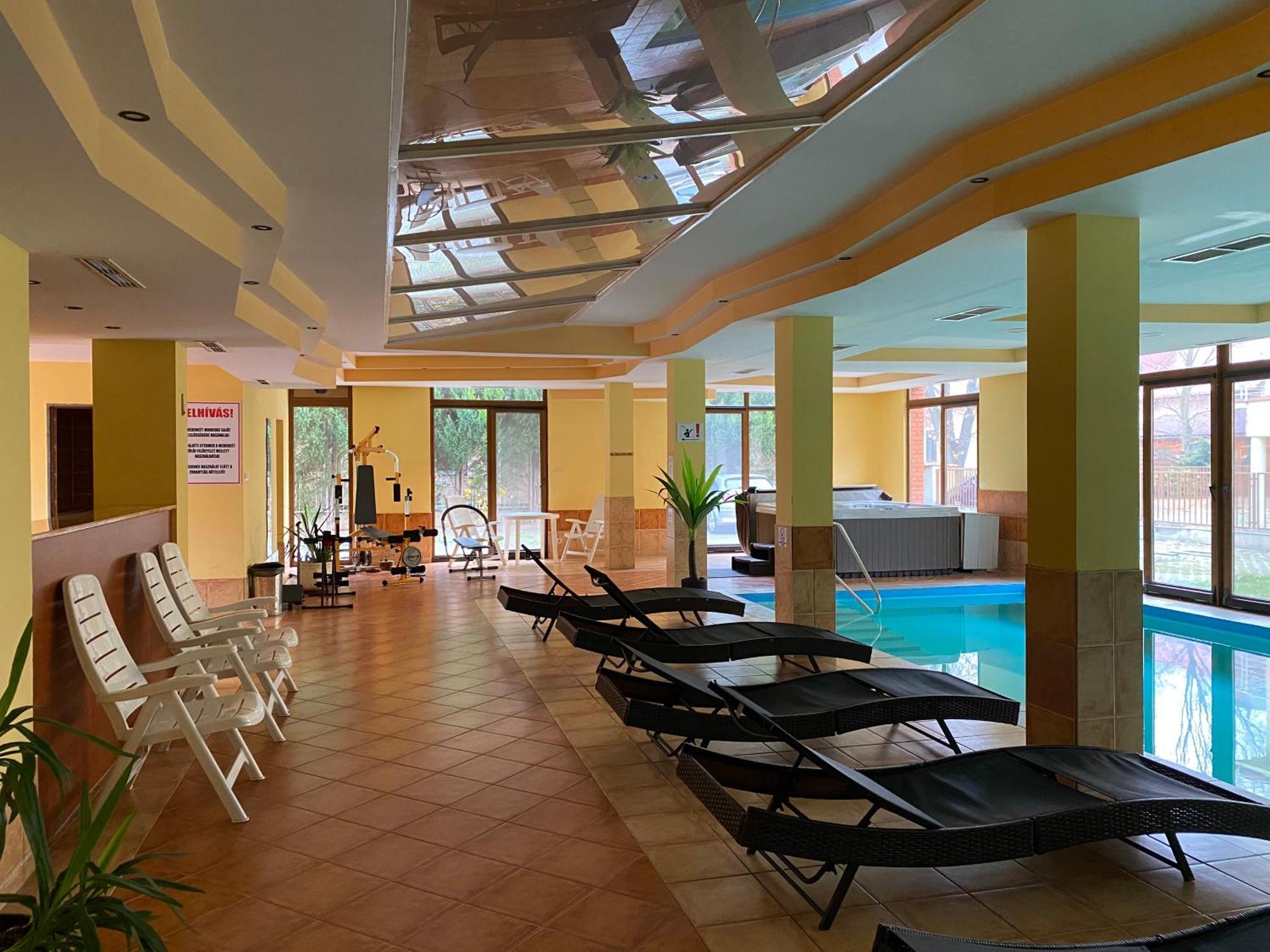 Dorina Wellness Apartman Шіофок Екстер'єр фото